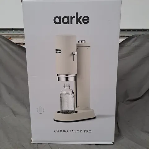 BOXED AARKE CARBONATOR PRO SPARKING WATER MAKER IN SAND
