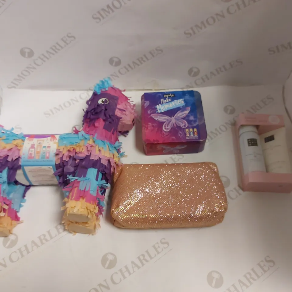 LOT OF APPROXIMATELY 10 COSMETIC GIFTSET TO INCLUDE FCUK SPORTS DUO, FCUK ONE OF EACH, AND DOVE DAILY CARE ETC.