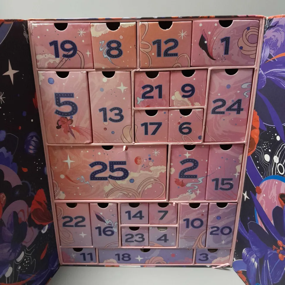 BOXED CULT BEAUTY ADVENT CALENDER 2023