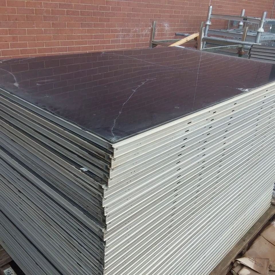 PALLET CONTAINING A LARGE QUANTITY OF UNTESTED SOLAR PANELS 