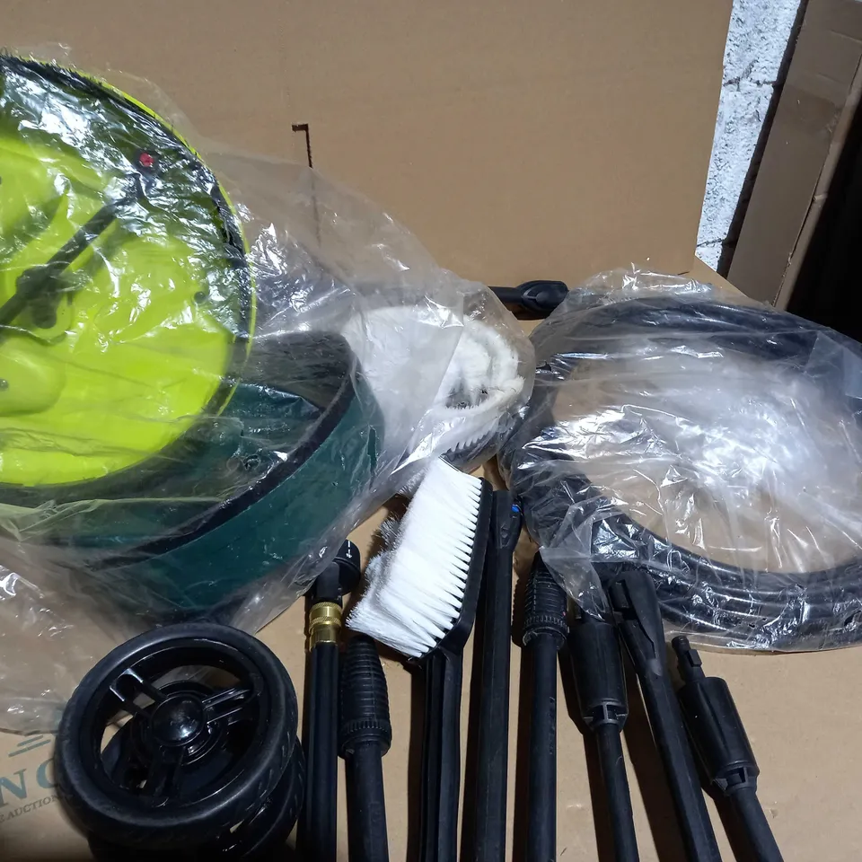 LARGE BOX OF APPROX 2O ASSORTED TO INCLUDE: PREASSURE WASHER PARTS, HOUSE HOLD ITEMS