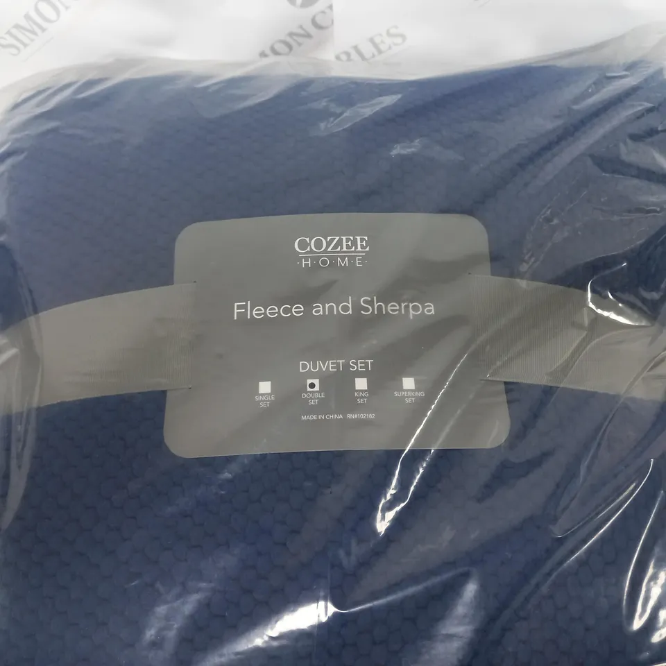 COZEE HOME FLEECE AND SHERPA 4 PIECE DUVET SET NAVY DOUBLE