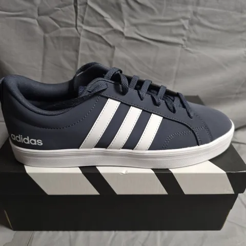BOXED PAIR OF ADIDAS NAVY BLUE TRAINERS - UK SIZE 9