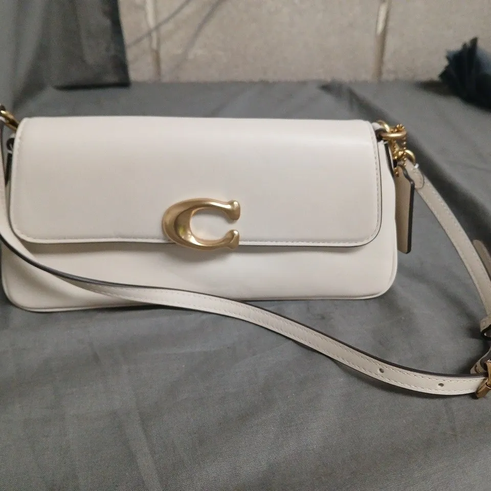 COACH LADIES CREAM HANDBAG