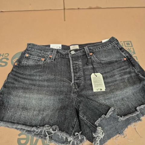 LEVI'S 501 CURVE SHORTS – DENIM, UK 14 (32IN WAIST)