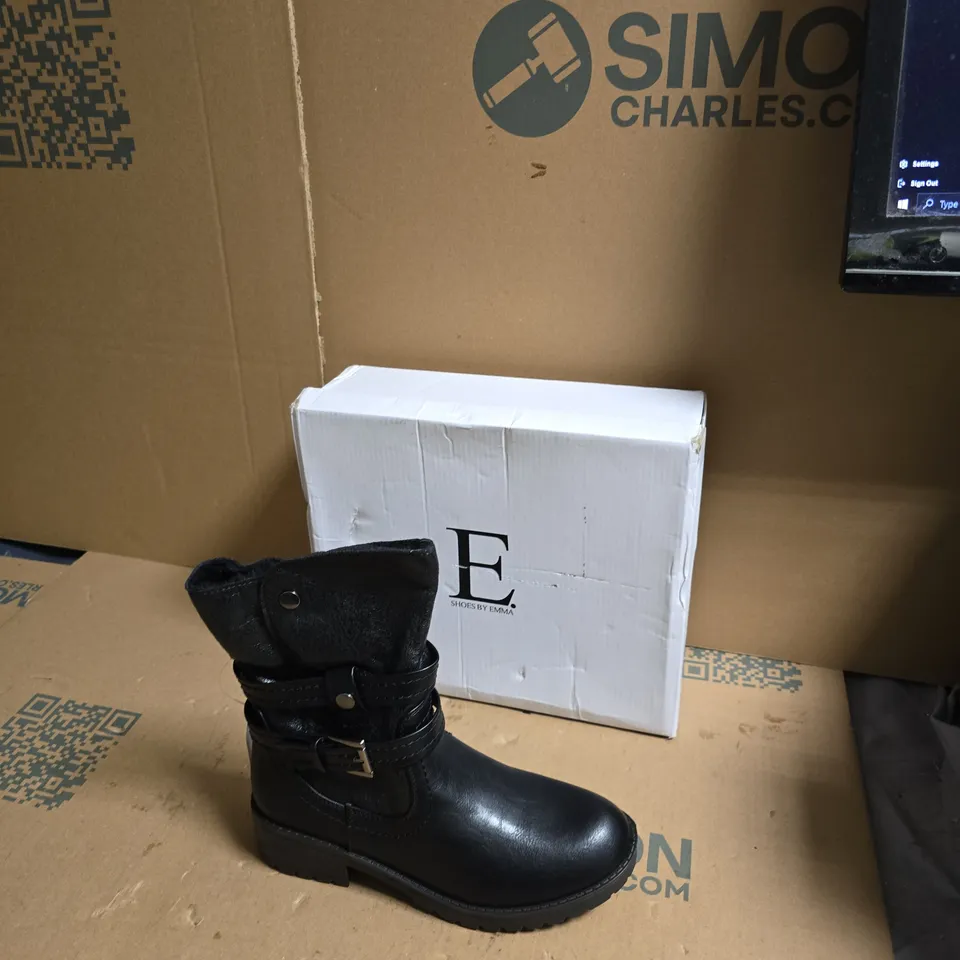 EMMA SHOES – WOMEN'S BLACK LEATHER ANKLE BOOTS WITH STRAPS - SIZE UK 5