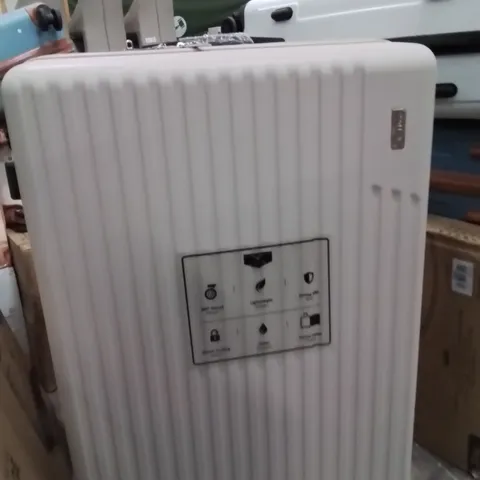 LUGG TRAVEL SUITCASE 