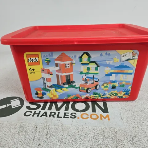 LEGO BRICKS IN RED TUB – ASSORTED COLOURS (AGE 4+)