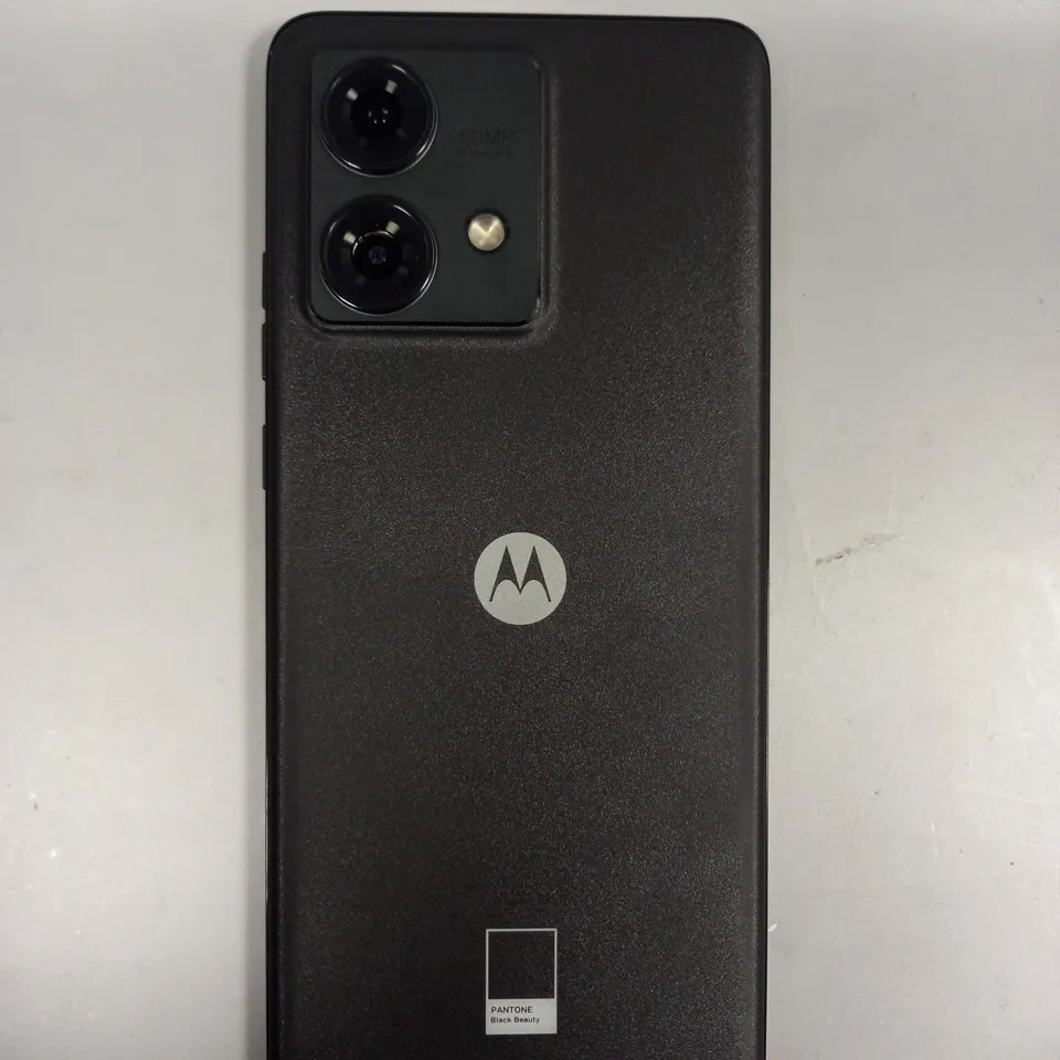 BOXED MOTOROLA EDGE 40 SMARTPHONE 