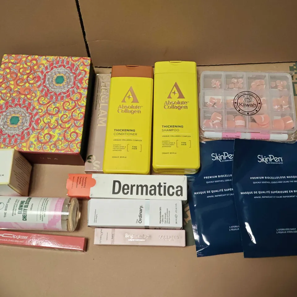  LOT OF ASSORTED HEALTH AND BEAUTY ITEMS TO INCLUDE ABSOLUTE COLLAGEN SHAMPOO, DERMATICA PEPTIDE MOISTURISER AND 1L HAND WASHES