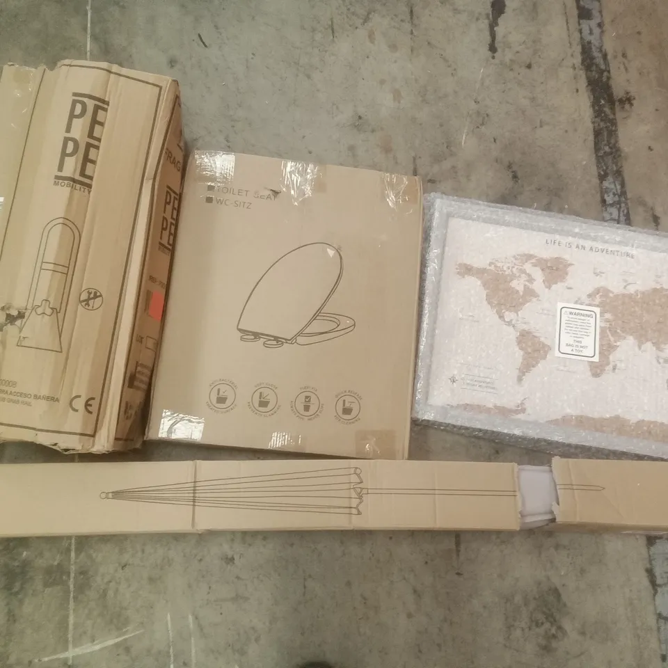 PALLET OF ASSORTED ITEMS INCLUDING TOILET SEAT, CORKBOARD WORLD MAP, PEPE BATHTUB GRAB RAIL, WINDOW BLINDS, GARDEN UMBRELLA 