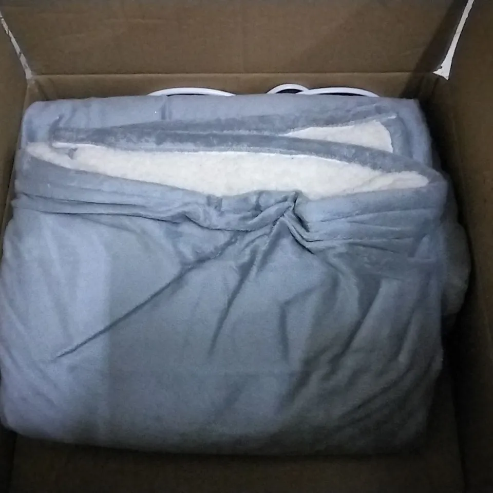 SUPER POLAR GREY FLEECE 160 X 120 CM BLANKET