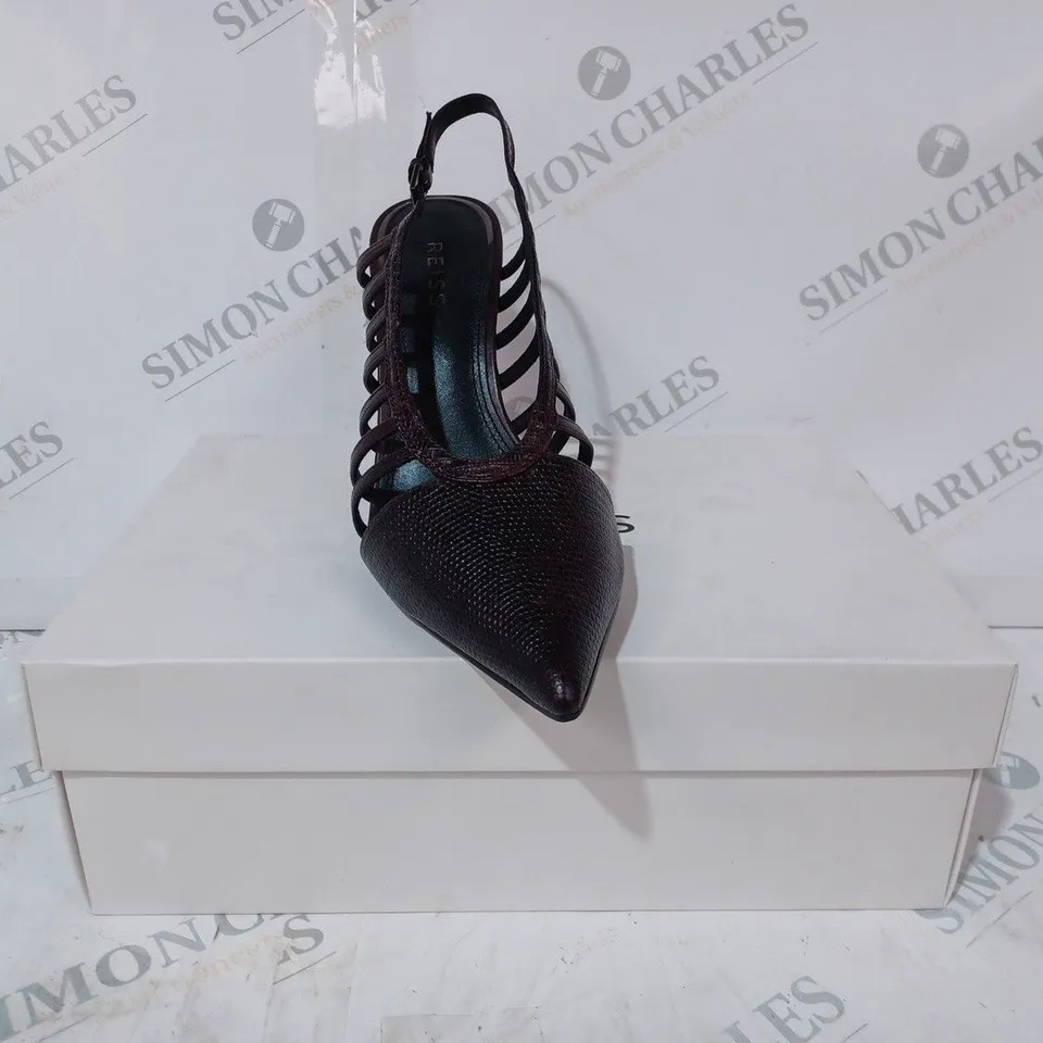 BOXED PAIR OF REISS DAPHNE SLINGBACK HEELS IN POMEGRANATE SIZE 6