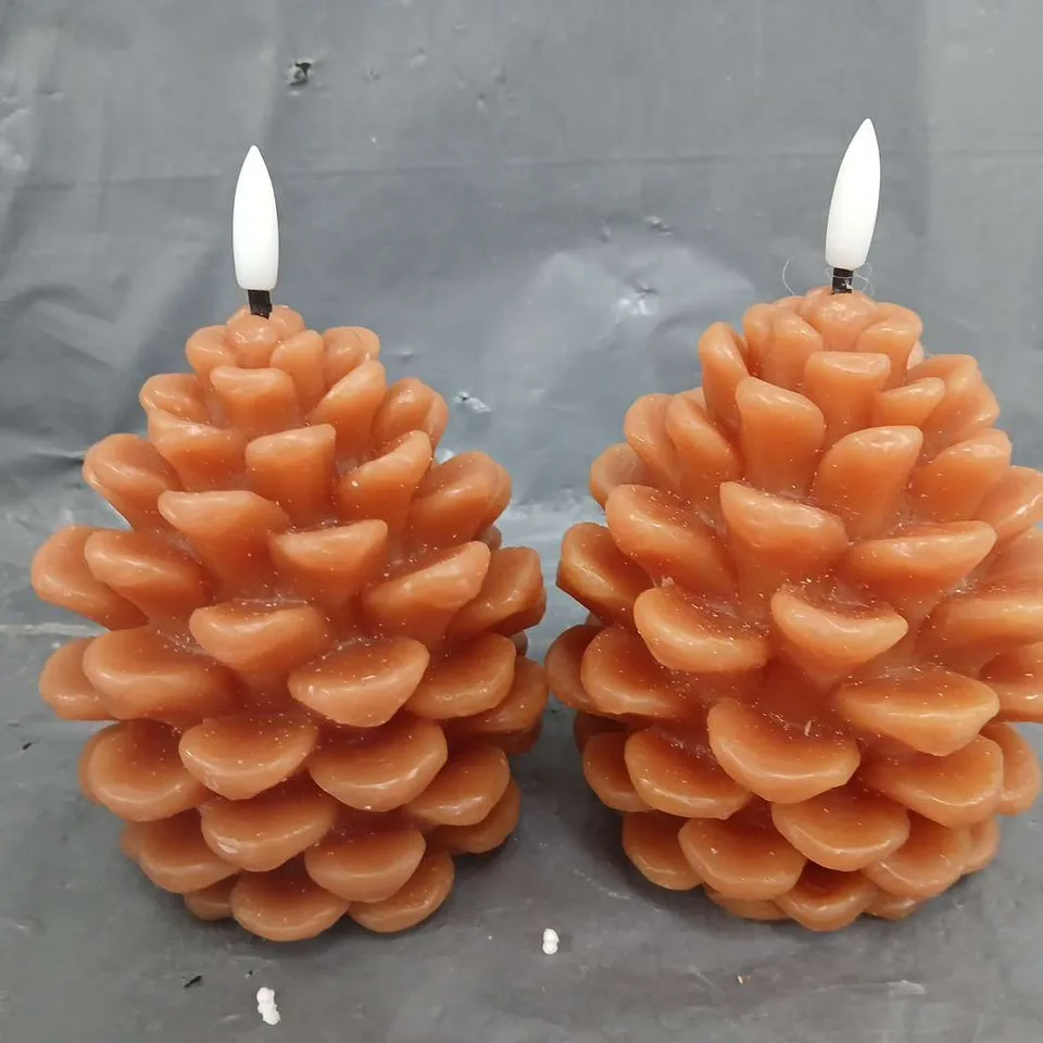 SET OF 2 LED PINECONE CANDLES