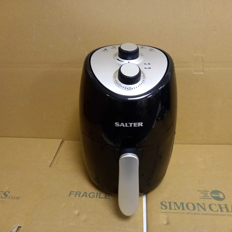 SALTER EK2817 COMPACT HOT AIR FRYER 