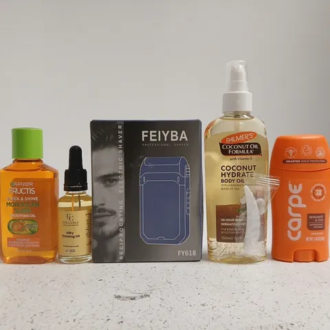 APPROXIMATELY 15 ASSORTED COSMETIC ITEMS INCLUDING VARIOUS MAKES AND BRANDS - COLLECTION ONLY