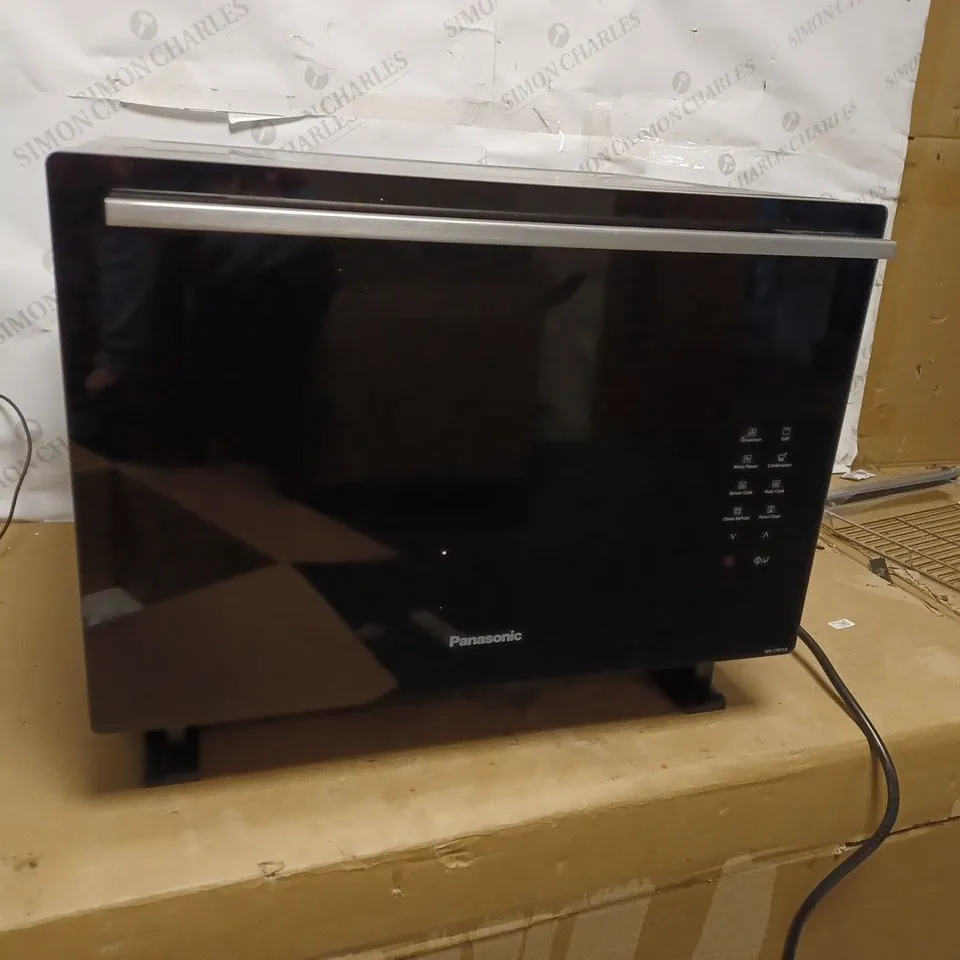 PANASONIC NN-CF87LBBPQ 3-IN-1 COMBINATION MICROWAVE OVEN WITH FLATBED, 1000 W, 31 LITRES, METALLIC SILVER