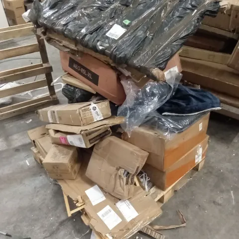 PALLET OF ASSORTED HOUSEHOLD GOODS AND PRODUCTS TO INCLUDE; WHEEL BARROW, STEAM MOP, GAMING CHAIRS ETC