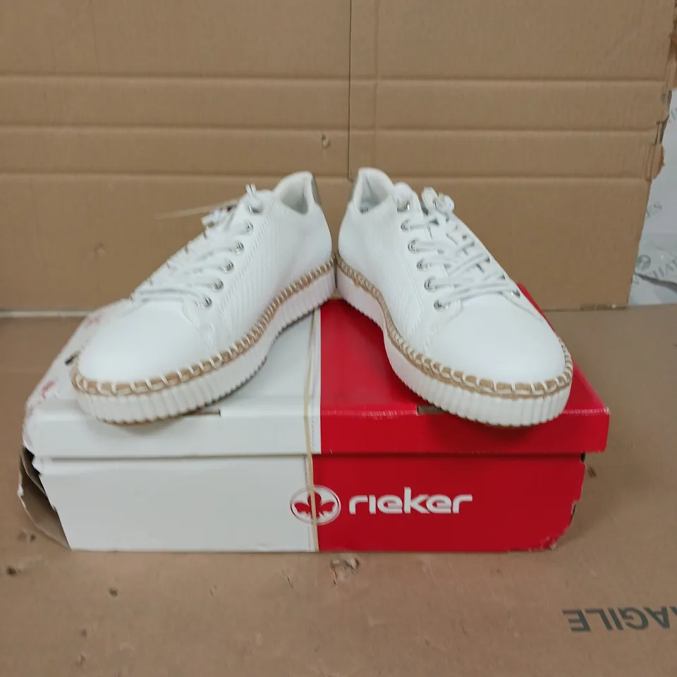 RIEKER SIDE ZIP TRAINERS WHITE SIZE 7.5 