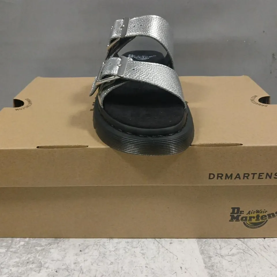 BOXED PAIR OF DR MARTENS OPEN TOE JOSEF SANDALS IN METALLIC SILVER SIZE UK 7