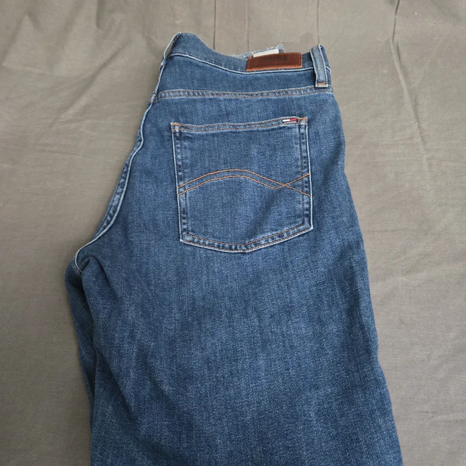 TOMMY HILFIGER DENIM JEANS SIZE W30 L32