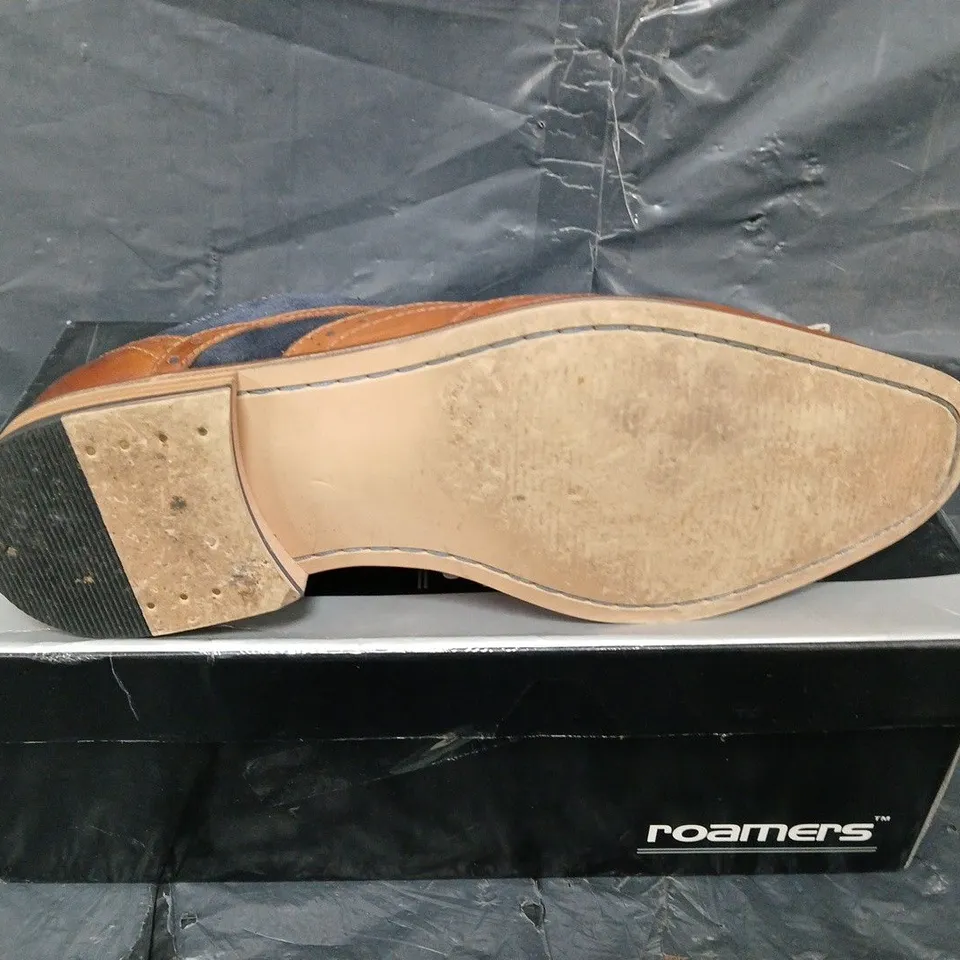 BOXED PAIR OF ROAMERS 5 EYELET BROGUE OXFORD SHOES - UK SIZE 7