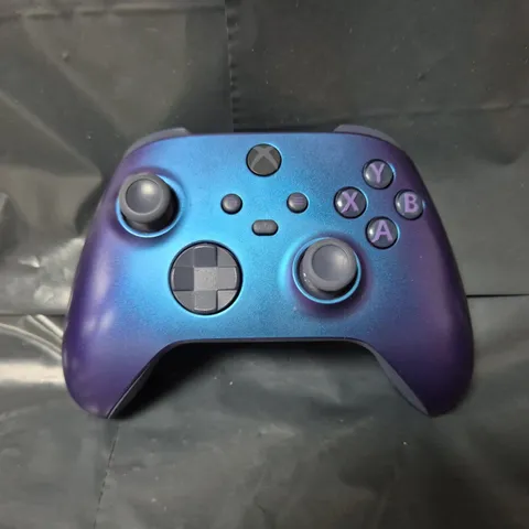 XBOX WIRELESS CONTROLLER IN PURPLE (1914)