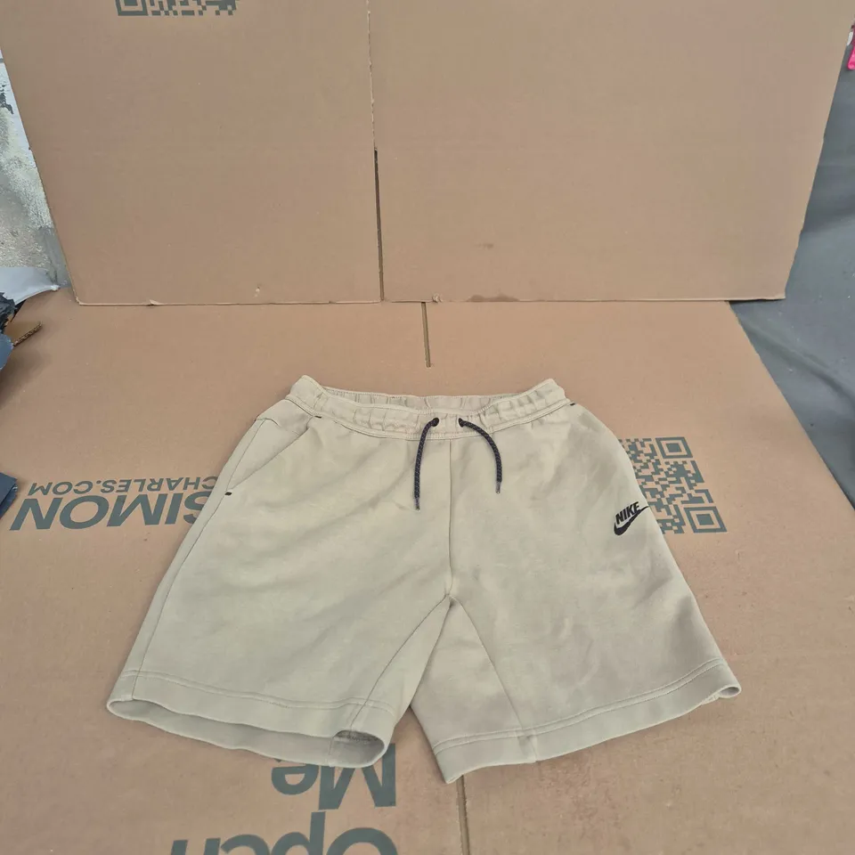 NIKE BEIGE MEN'S SHORTS WITH DRAWSTRING – LOGO ON LEFT LEG UK S