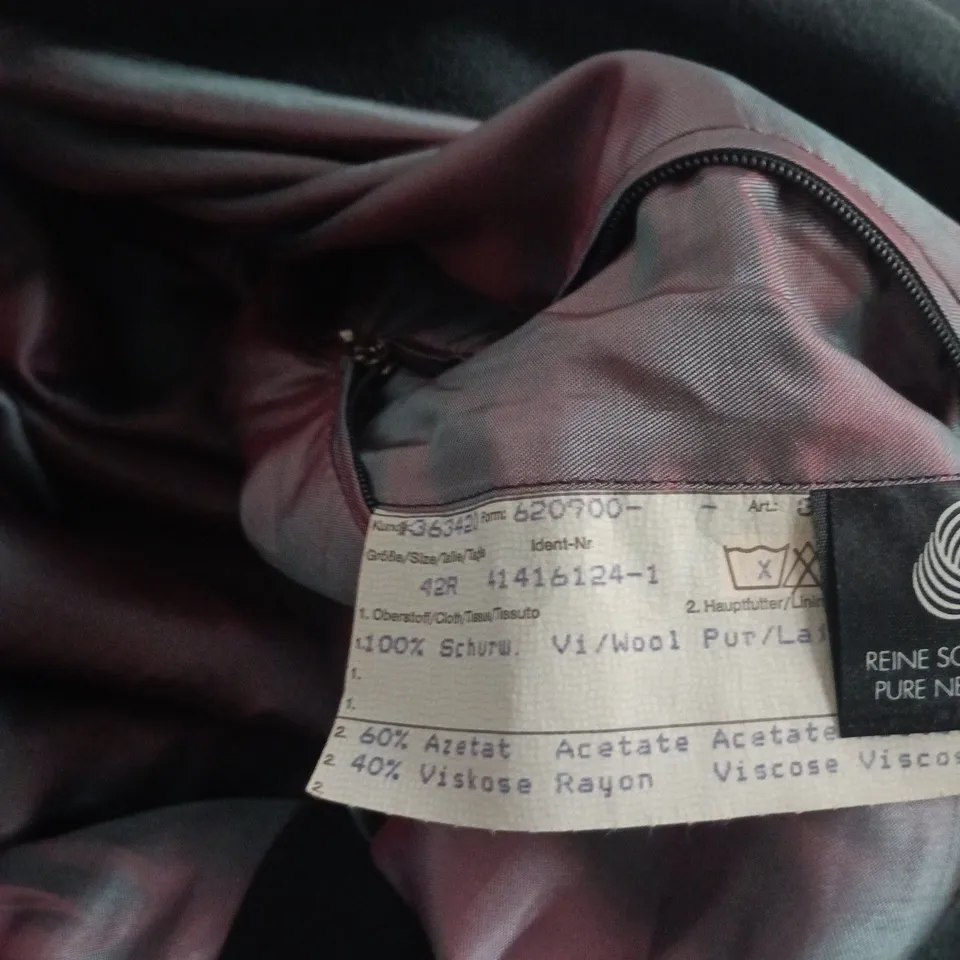 AUSTIN REED MEN'S WOOL OVERCOAT – UK 42R, BELTED, DARK WOOL