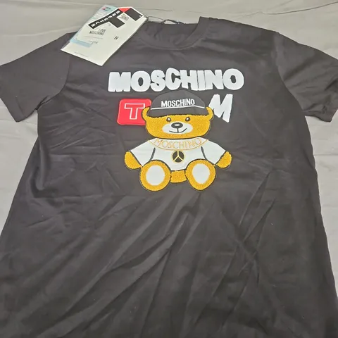 MOSCHINO TEDDY BEAR GRAPHIC TEE - SIZE M