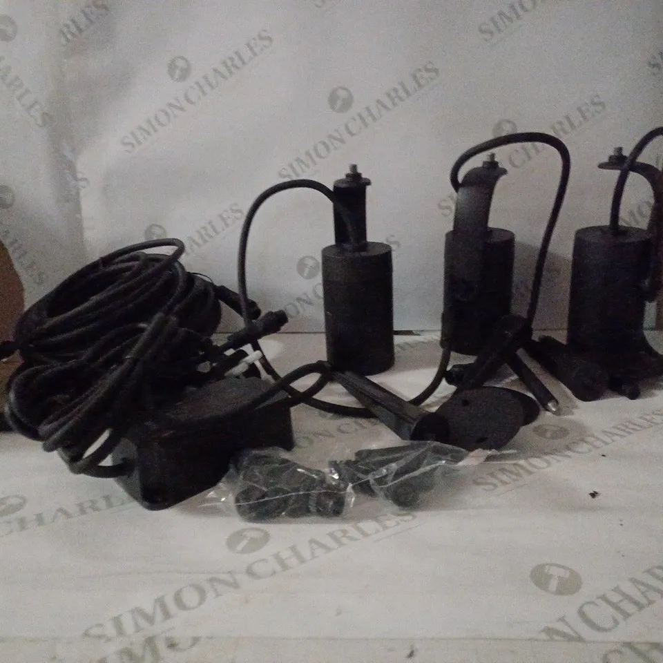 PHILIPS WHITE AND COLOUR AMBIANCE OUTDOOR LIGHTS 8W