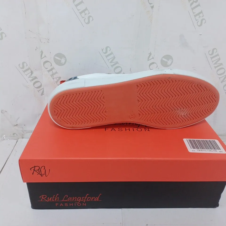 BOXED PAIR OF RUTH LANGSFORD TRAINERS IN WHITE/BLUE SIZE 8 
