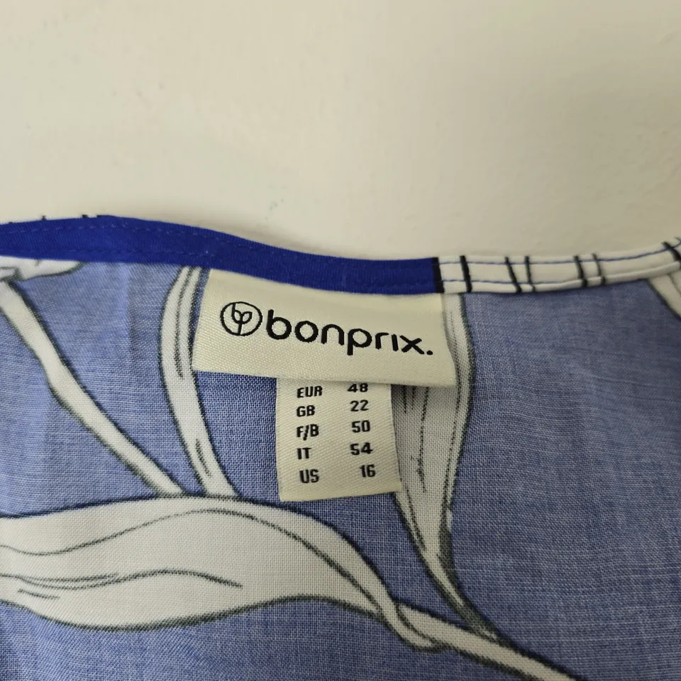 BONPRIX BLUE AND WHITE FLORAL JUMPSUIT SIZE 22