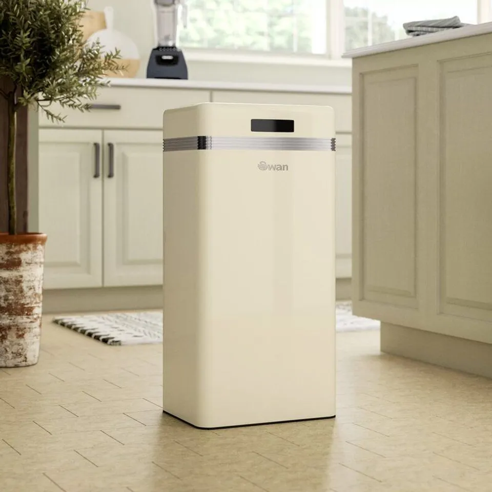 BOXED RETRO 45L SQUARE MOTION SENSOR METAL BIN