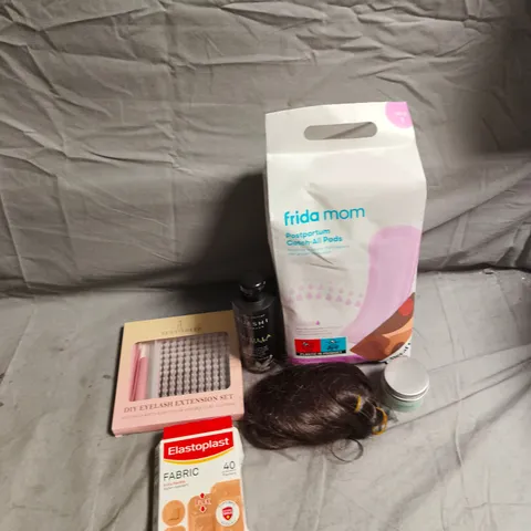 APPROXIMATELY 20 HEALTH AND BEAUTY PRODUCTS TO INCLUDE FRIDA MOM PADS, SEXY SHEEP FALSE LASHES AND ELASTOPLAST FABRIC PLASTERS