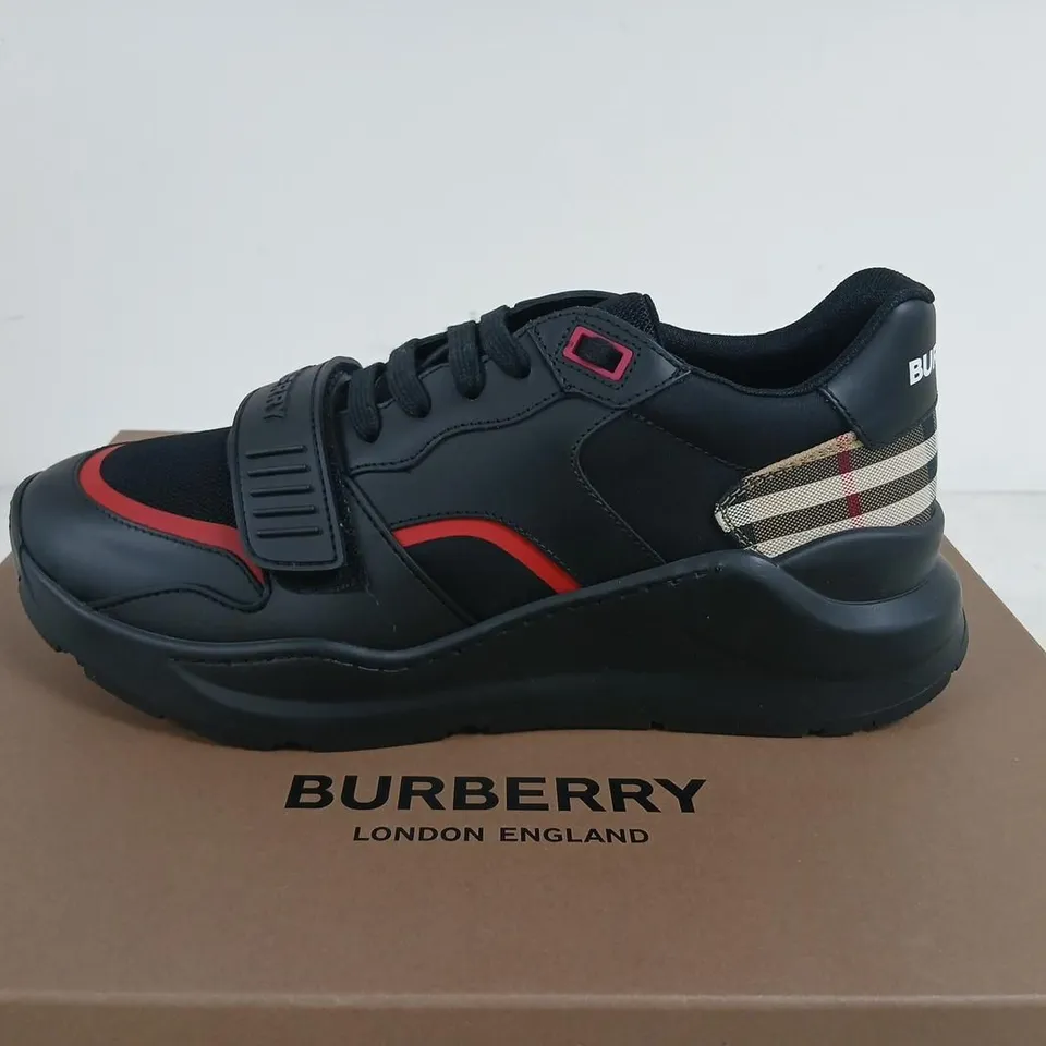 BURBERRY LOW TOP SNEAKER – BLACK WITH RED TRIM, UK 8 (EUR 42)