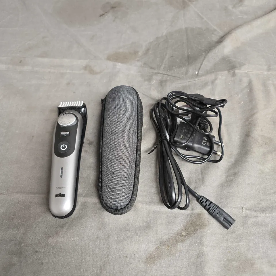 BRAUN AUTOSENSE BEARD TRIMMER WITH CASE IN GREY