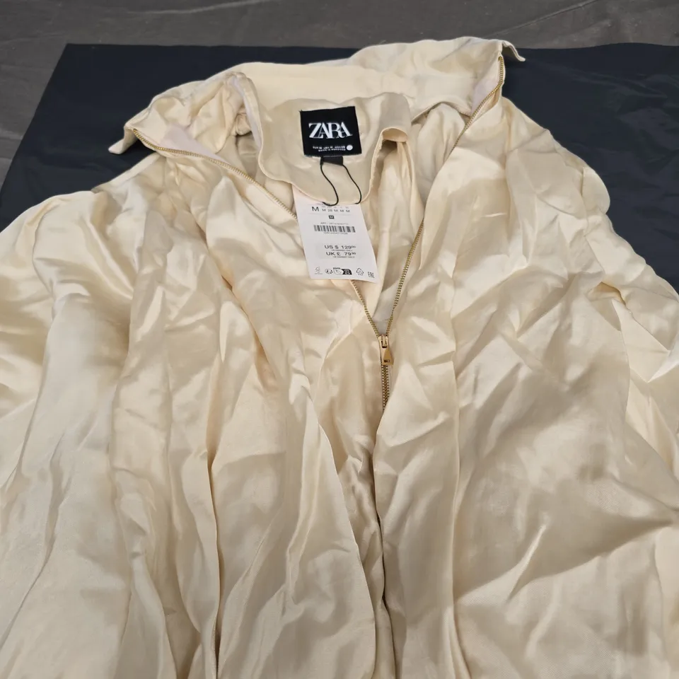 ZARA PUFFED JACKET IN CHAMPAGNE SIZE M 