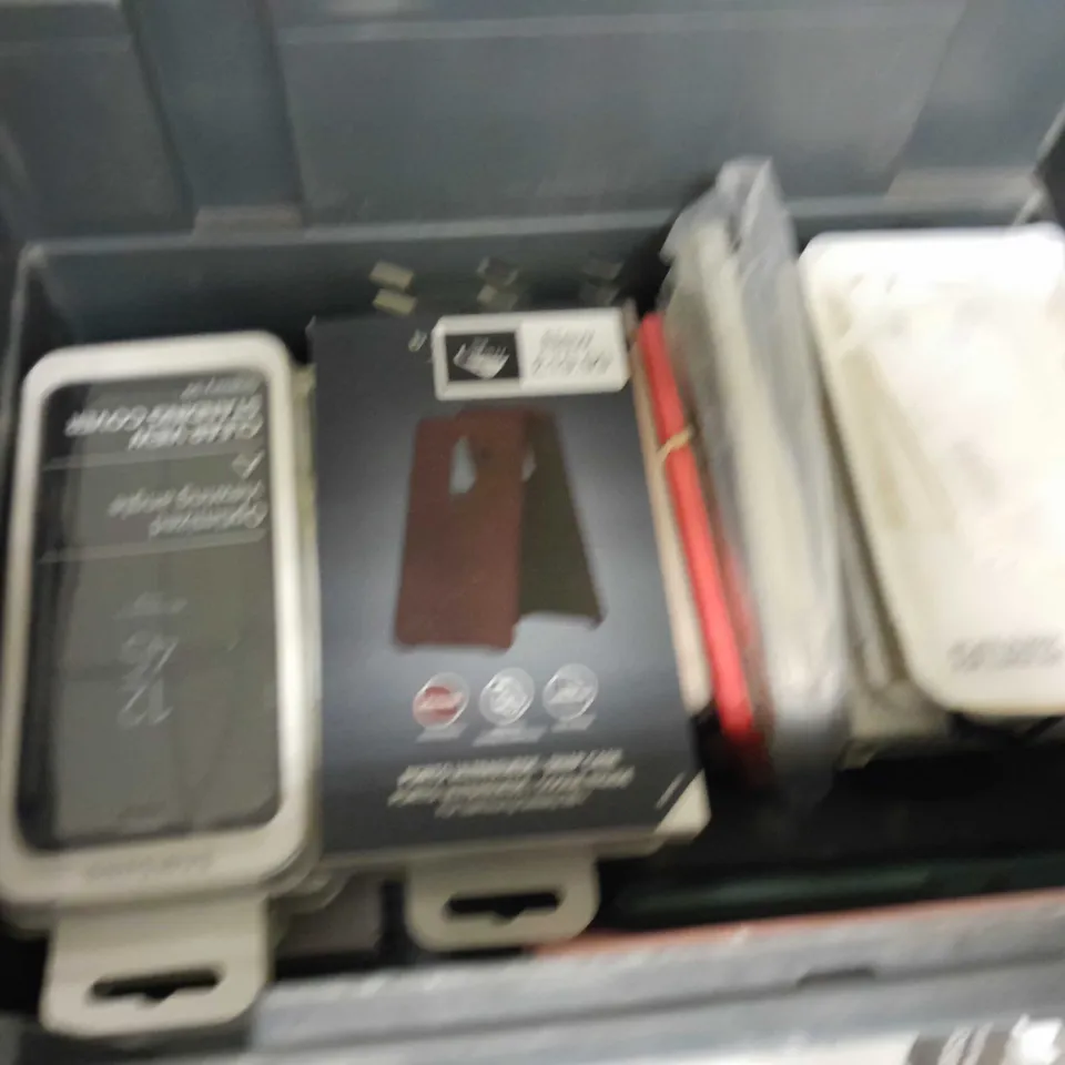 LOT OF APPROXIMATELY 25 ASSORTED PHONE CASES