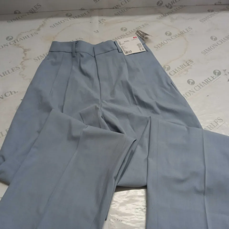 UNI QLO WOMWN WIDE PLEATED TROUSERS IN BLUE - XS