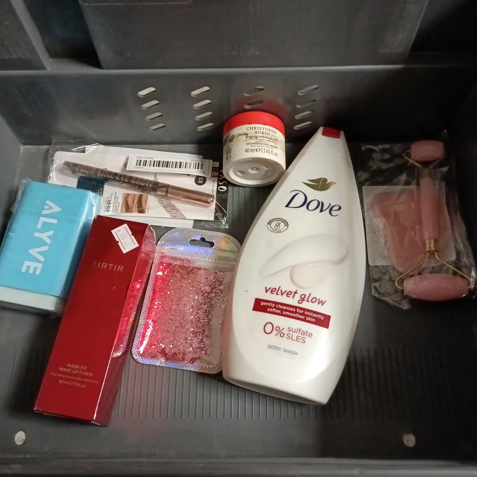 LOT OF APPROXIMATELY 21 ASSORTED HEALTH AND BEAUTY ITEMS TO INCLUDE LISTERINE, NIOXIN AND CERAVE