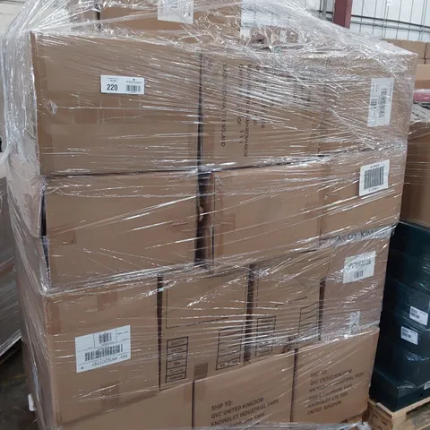 PALLET OF APPROXIMATELY 425 ITEMS OF ASSORTED CLOTHING AND ACCESSORIES