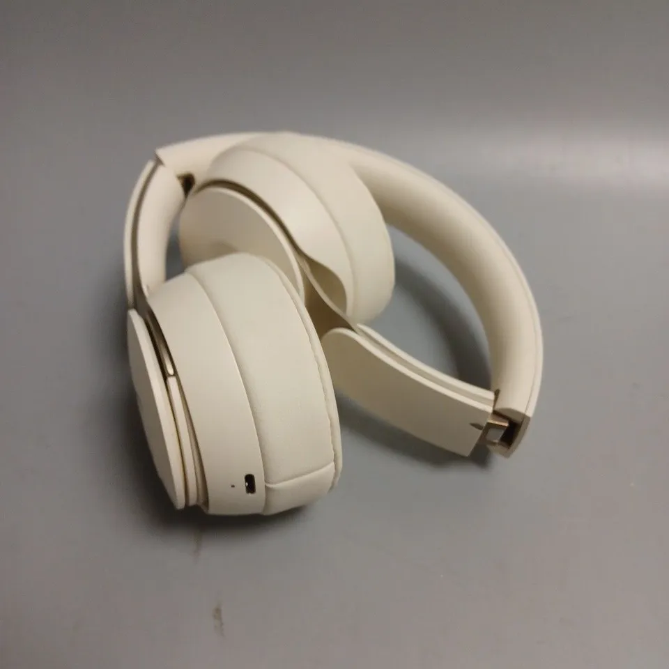 BEATS SOLO PRO WIRELESS OVER EAR HEADPHONES IN WHITE