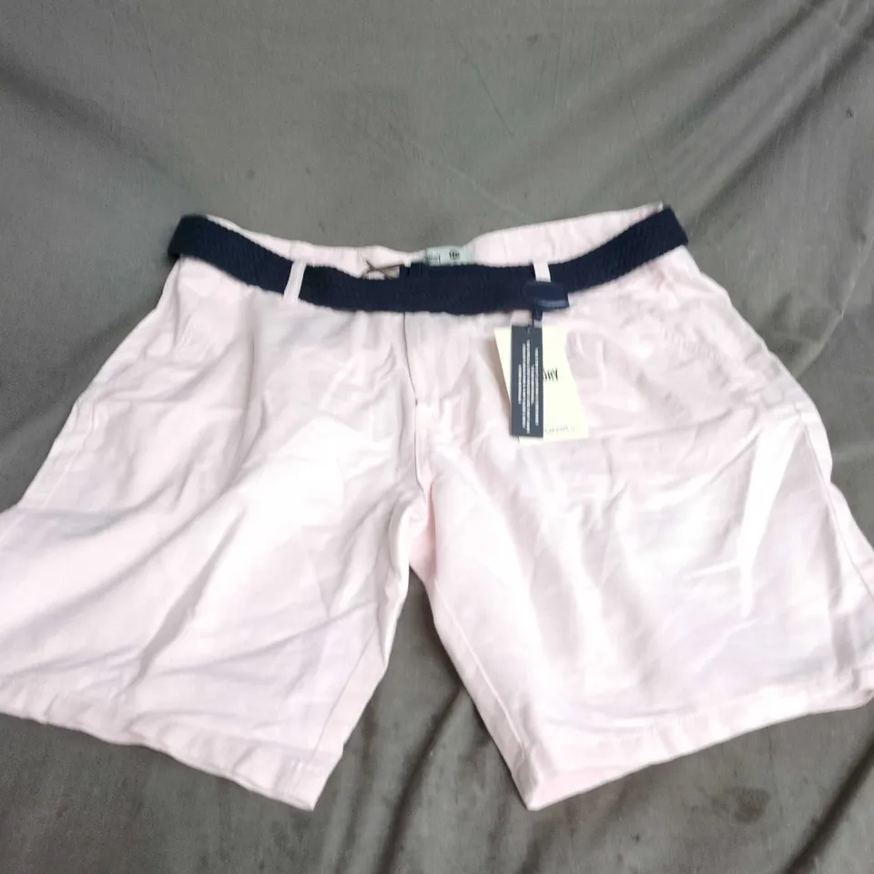 TOKYO LAUNDRY ARMANDO SHORTS – BLUSHING ROSE PINK, XXL, NAVY BELT