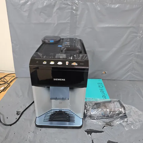 BOXED SIEMENS TQ513GB1 BEAN TO CUP FREESTANDING COFFEE MACHINE - COLLECTION ONLY