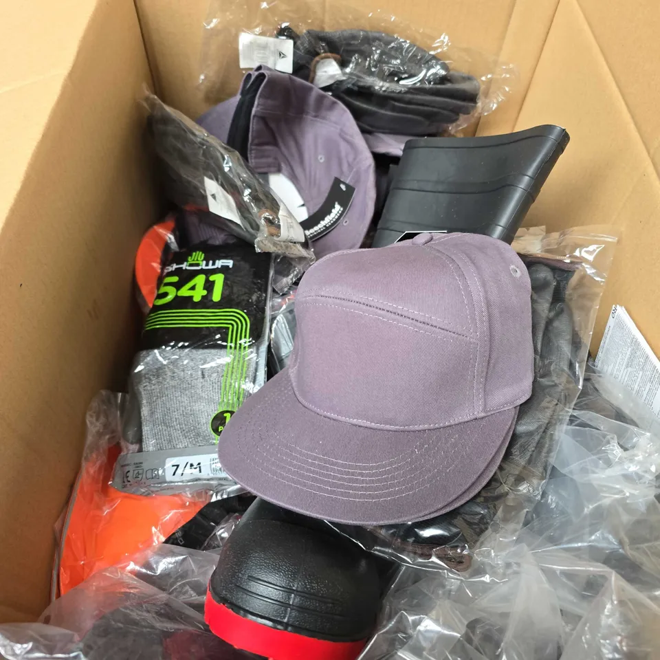 APPROXIMATELY 15 ASSORTED WORKWEAR PRODUCTS TO INCLUDE HELMETS, GLOVES ETC 