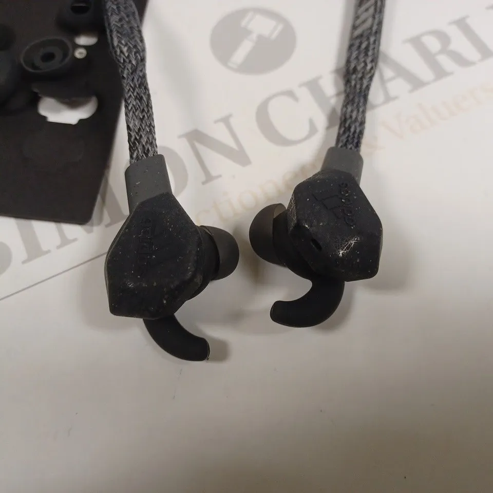BOXED ADIDAS FWD-01 BLUETOOTH SPORT HEADPHONES - NIGHT GREY