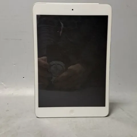 APPLE IPAD A1490