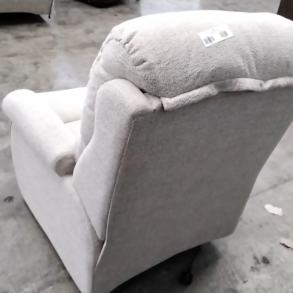 QUALITY BRITISH DESIGNER G PLAN MANUFACTURED NEWMARKET ELECTRIC RECLINER CHAIR - SPECKLE FAWN FABRIC 