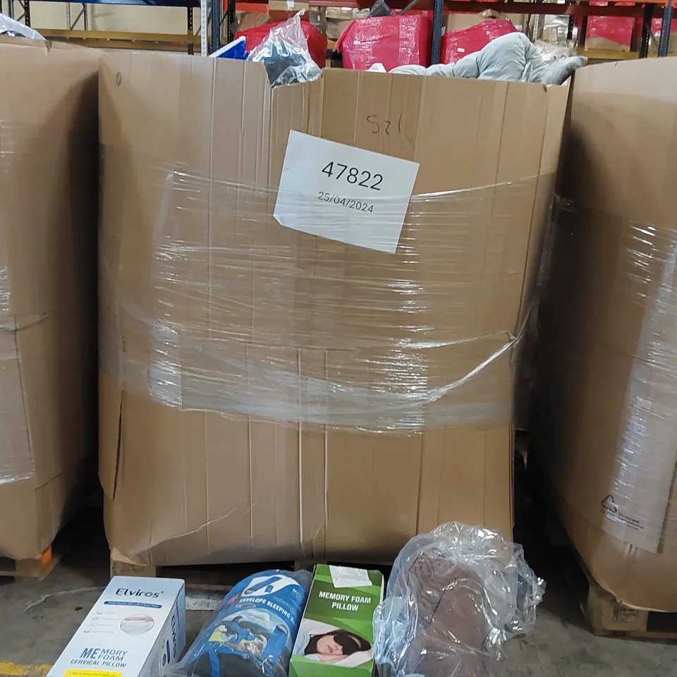 PALLET OF ASSORTED BEDROOM AND COMFORT BASED PRODUCTS TO INCLUDE; PILLOWS, SUPPORT SEAT CUSHIONS AND SIMILARLY RELATED GOODS 